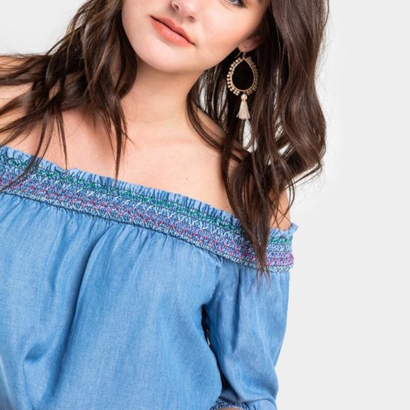 Francesca's | NWT Dianna Off The Shoulder Blouse - Picture 9 of 10